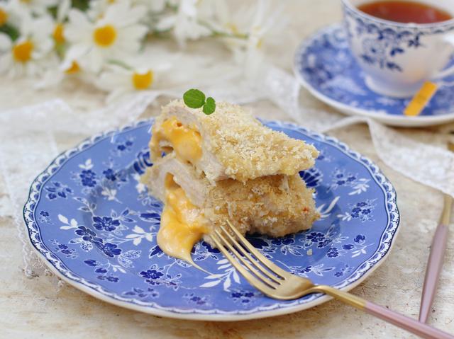 又香又酥，咬一口還爆漿，包你吃過(guò)還想吃