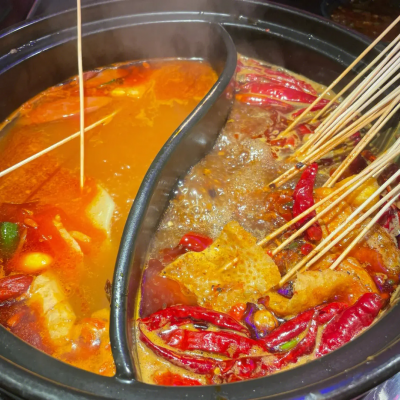 學(xué)串串香技術(shù)培訓(xùn)多少錢？成都串串學(xué)校怎么樣？