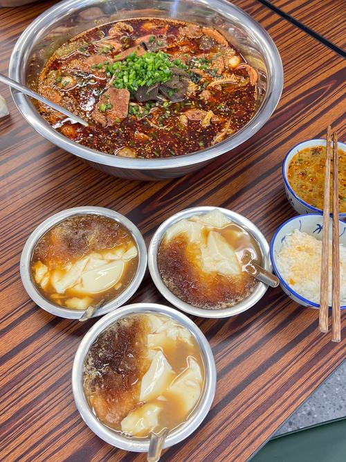 成都冒菜培訓(xùn)需要多少錢_成都冒菜哪里學(xué)_成都冒菜實體店培訓(xùn)哪家好 成都冒菜培訓(xùn)需要多少錢_成都冒菜哪里學(xué)_成都冒菜實體店培訓(xùn)哪家好